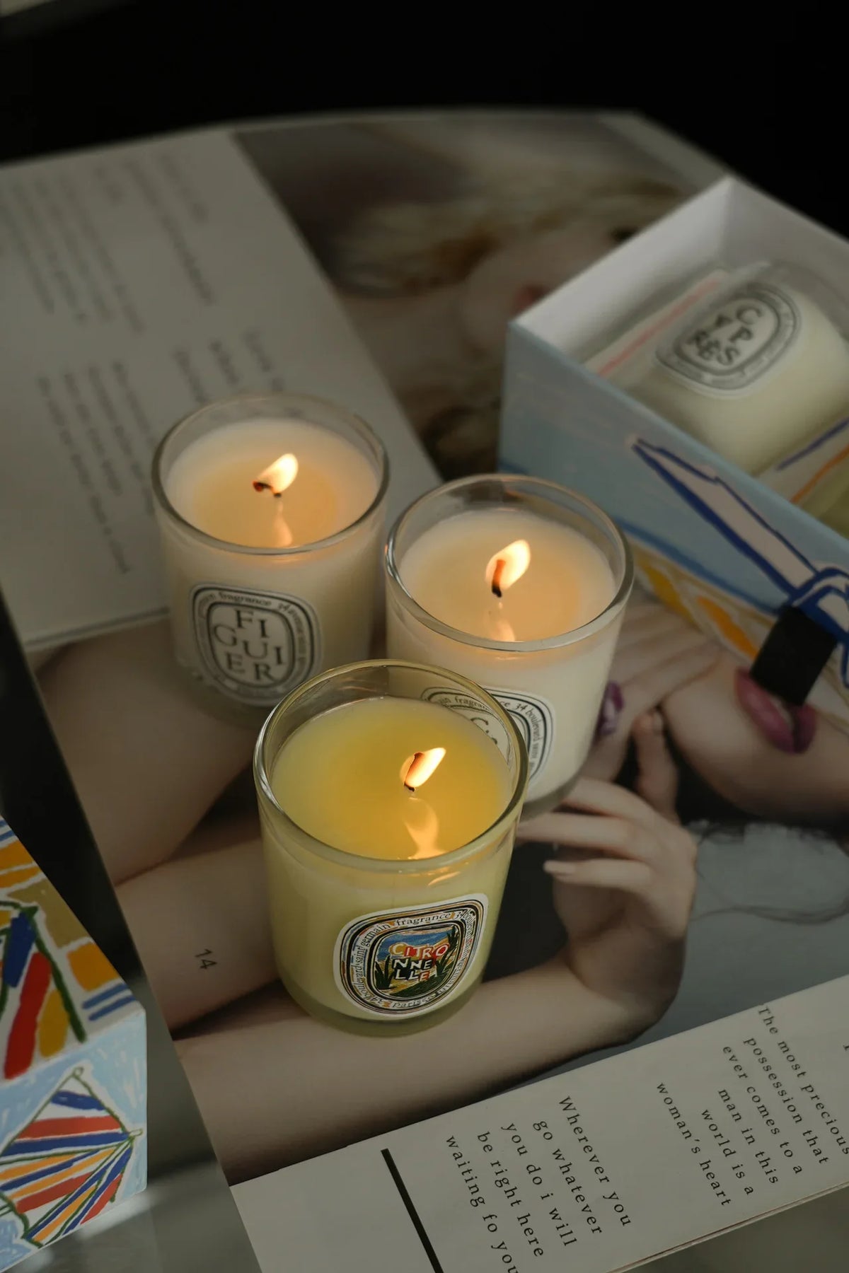 French-Style Scented Candle – Elegant Home Fragrance