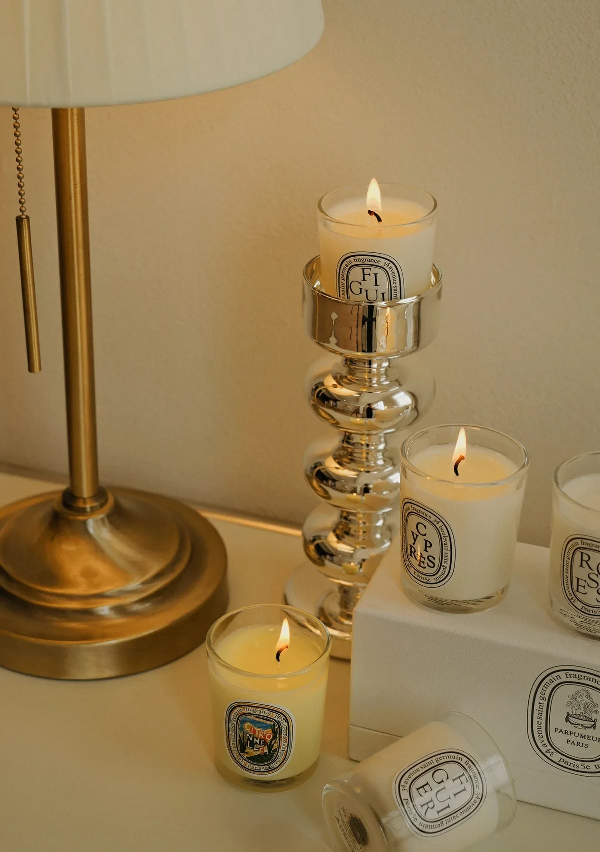 French-Style Scented Candle – Elegant Home Fragrance