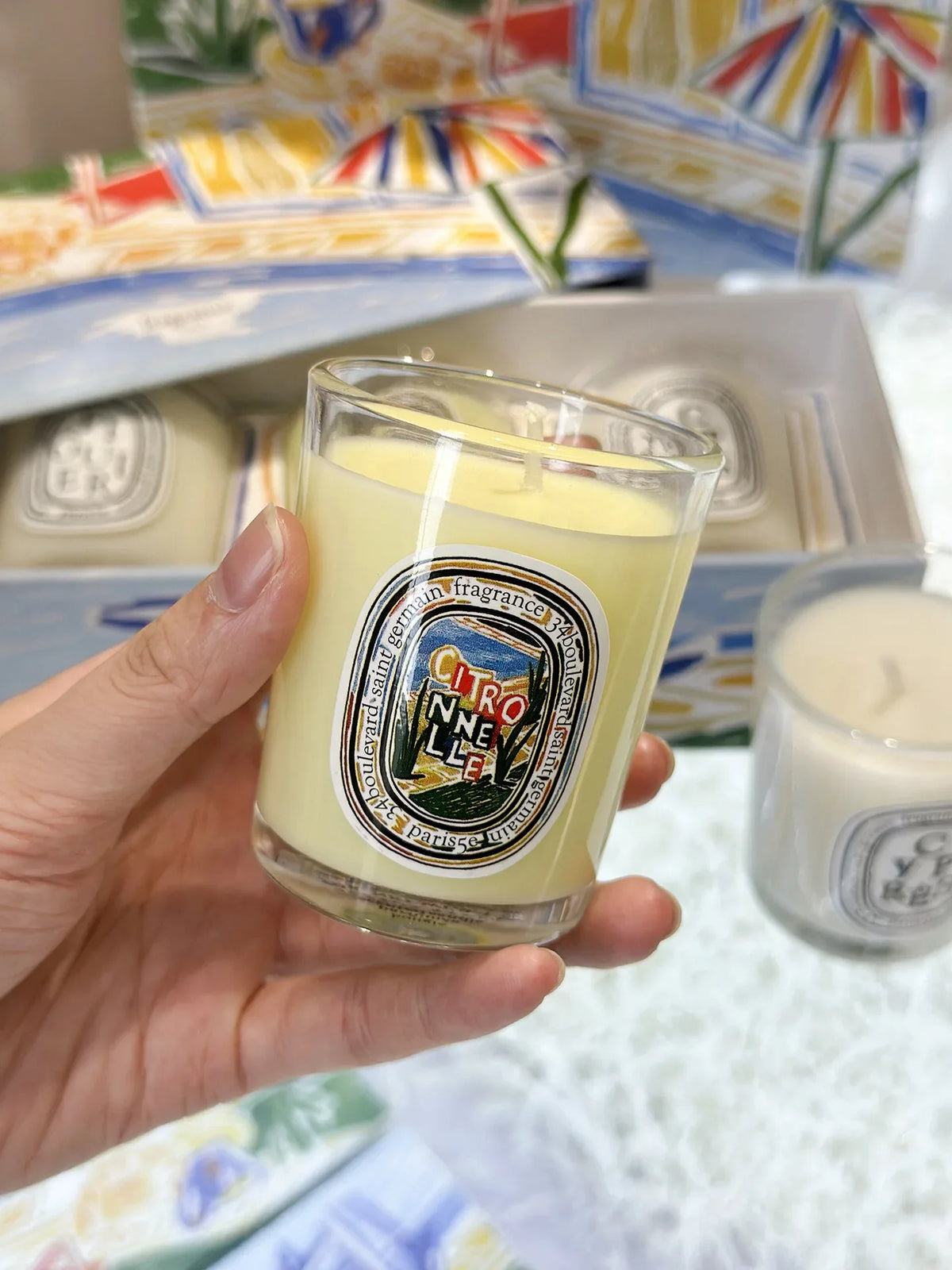 French-Style Scented Candle – Elegant Home Fragrance