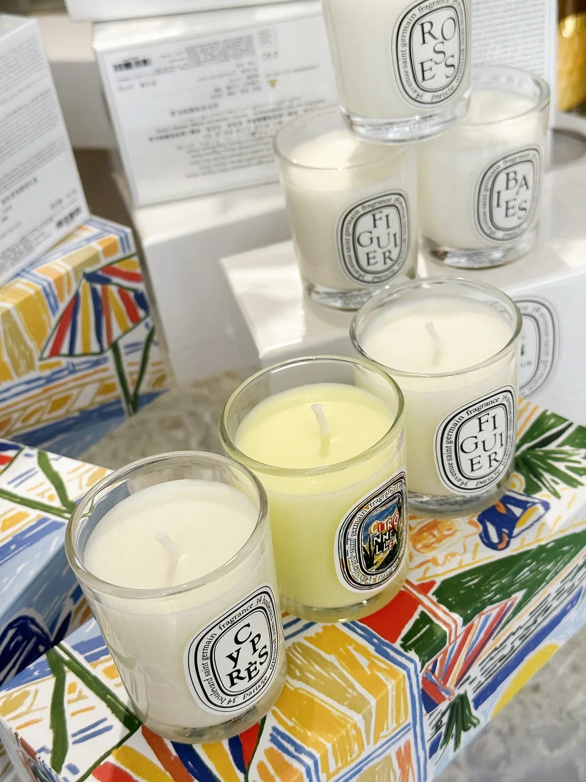 French-Style Scented Candle – Elegant Home Fragrance