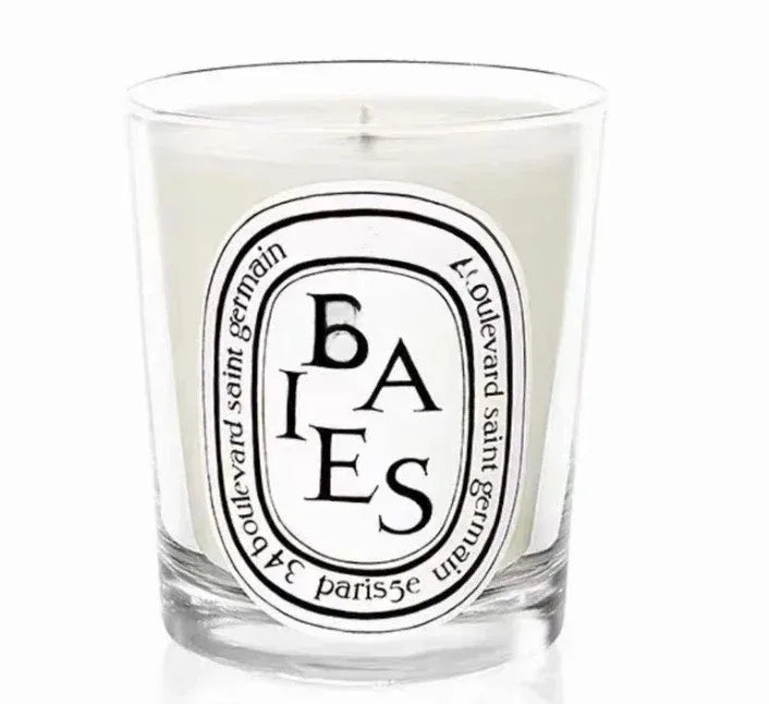French-Style Scented Candle – Elegant Home Fragrance