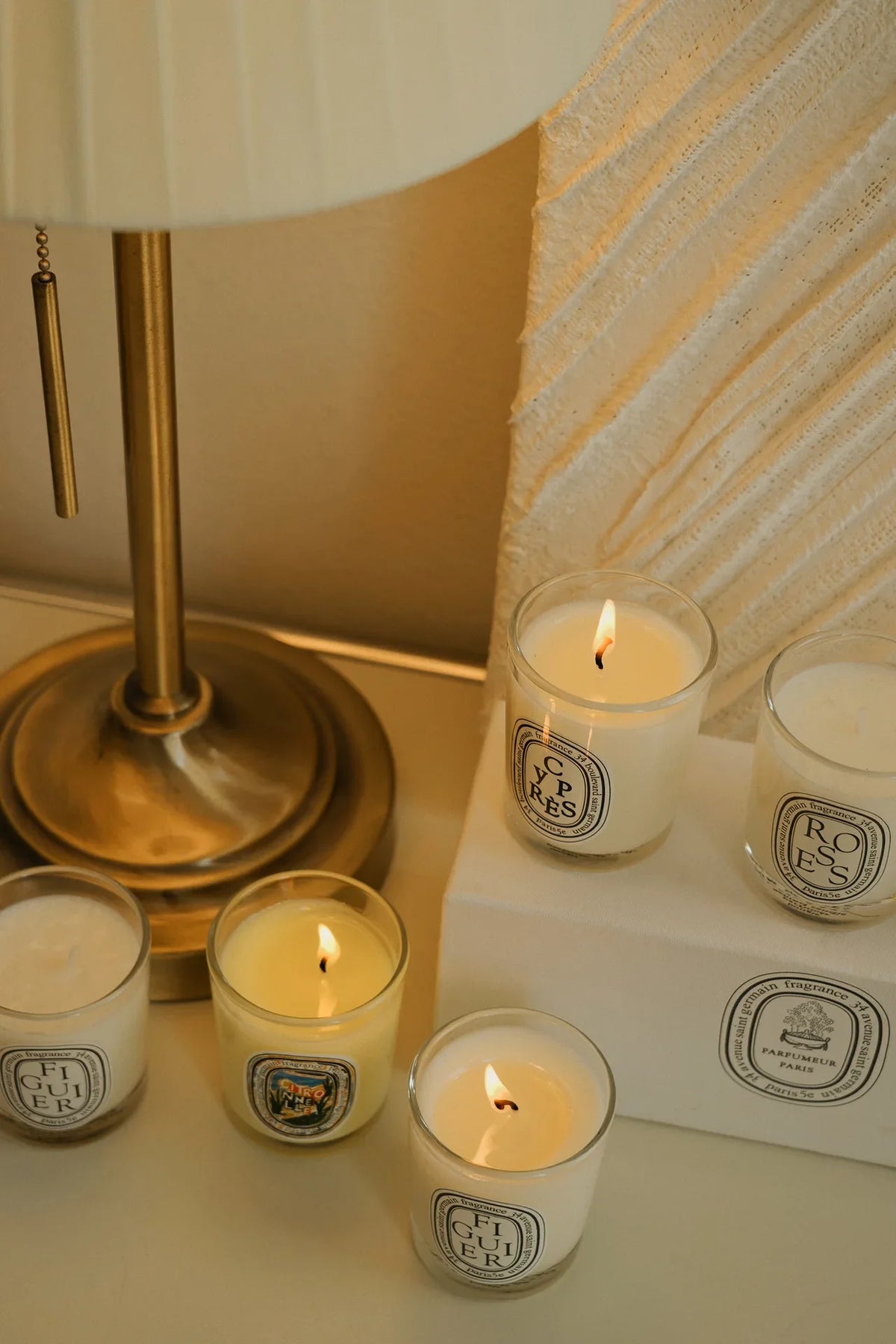 French-Style Scented Candle – Elegant Home Fragrance